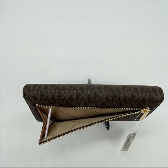 Michael Kors Large Charlotte Tote Bag & Trifold WalletBUNDLE DEAL